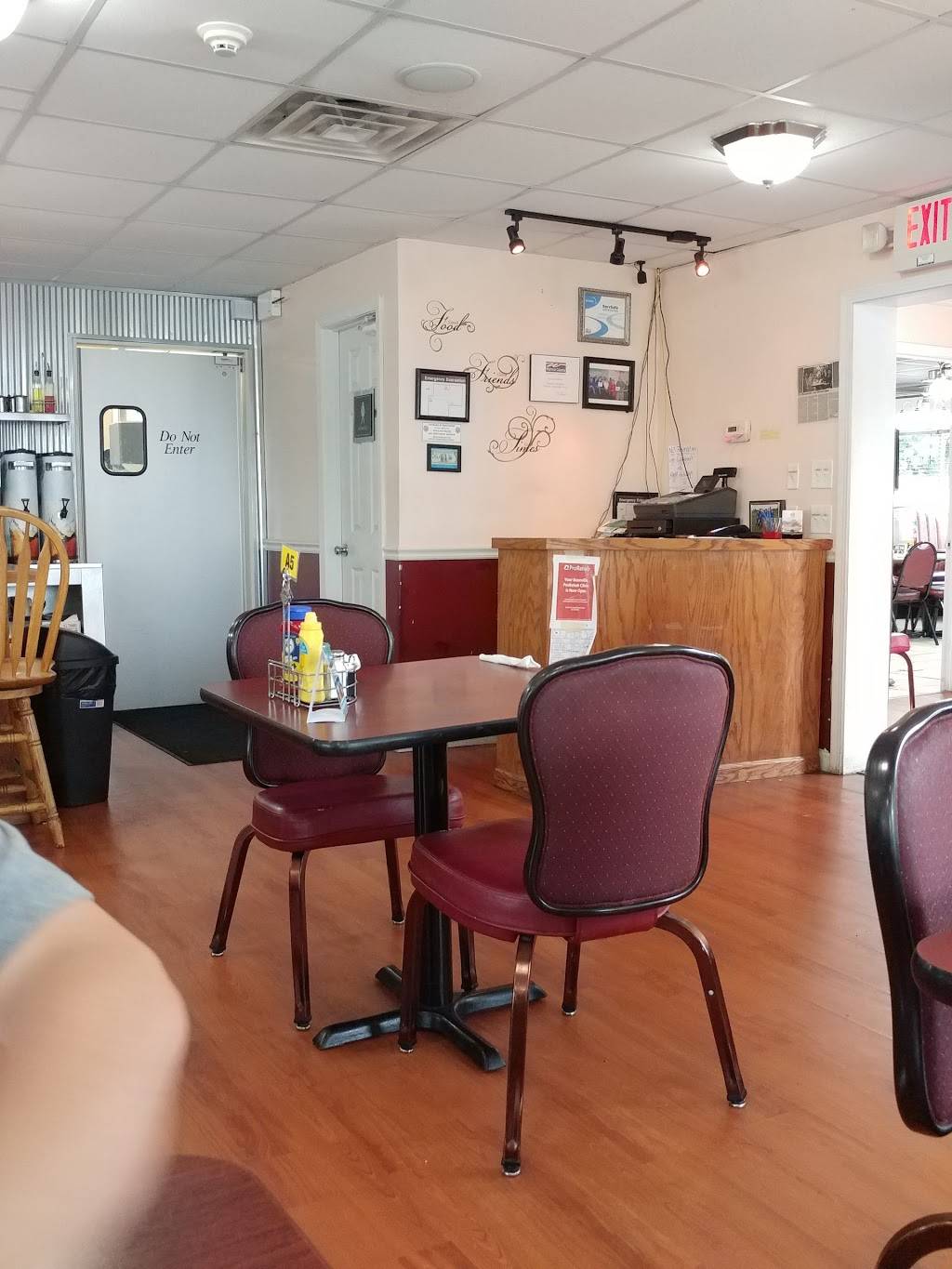 Boonville Family Diner | restaurant | 520 W Main St, Boonville, IN 47601, USA | 8126467065 OR +1 812-646-7065