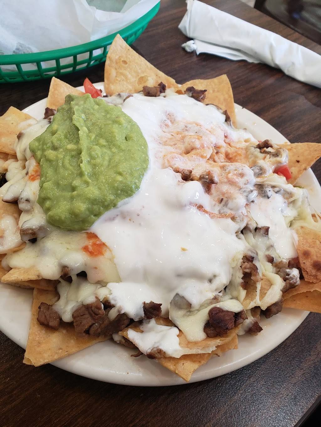 Los Cuates Taqueria | restaurant | 140 Hazelwood Dr, South San Francisco, CA 94080, USA | 6507458203 OR +1 650-745-8203