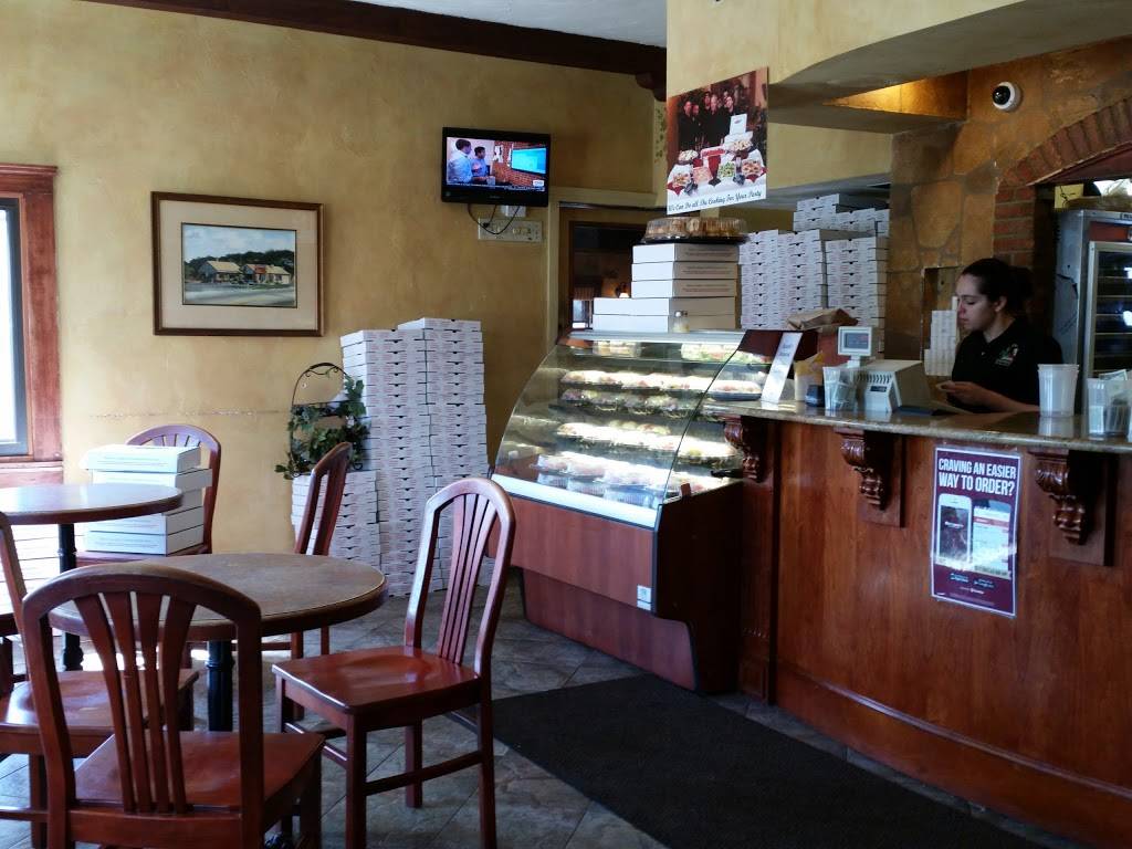 Riccardis Restaurant | restaurant | 901 Hathaway Rd, New Bedford, MA 02740, USA | 5089914200 OR +1 508-991-4200