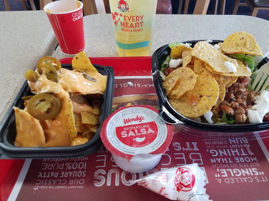 Wendys | restaurant | 9516 Dyer St, El Paso, TX 79924, USA | 9157557223 OR +1 915-755-7223