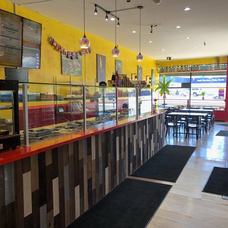 D ROTI HUT | restaurant | 20801 Jamaica Ave, Queens, NY 11428, USA | 3476765000 OR +1 347-676-5000