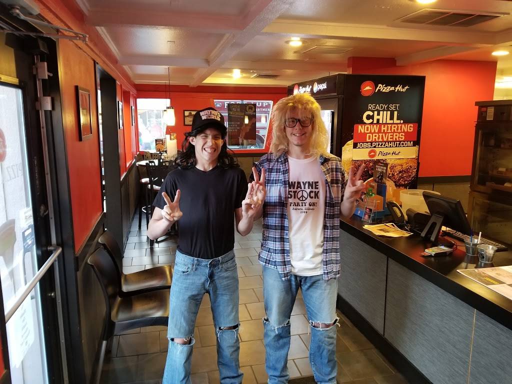 Pizza Hut | meal takeaway | 450 Denver Ave, Fort Lupton, CO 80621, USA | 3038574074 OR +1 303-857-4074