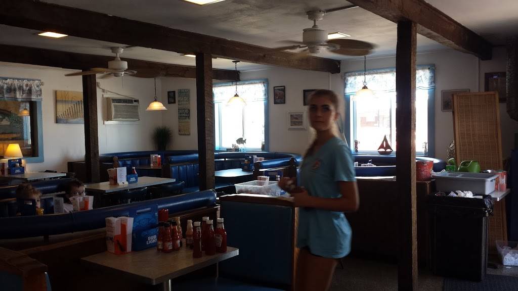 Farrs Famous Chicken | restaurant | 43 Ashworth Ave, Hampton, NH 03842, USA | 6039262030 OR +1 603-926-2030