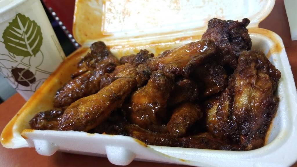 Diamond Pizza | restaurant | 1349 Danforth Rd, Scarborough, ON M1J 1G7, Canada | 4162691269 OR +1 416-269-1269