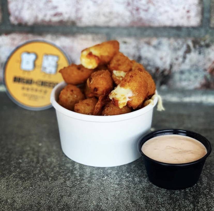 Bread & Cheese Eatery | restaurant | 890 Palomar Airport Rd, Carlsbad, CA 92011, USA | 6197096016 OR +1 619-709-6016