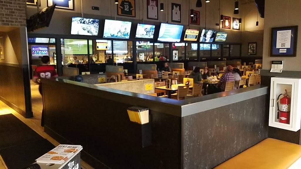 Buffalo Wild Wings | restaurant | 5519 Coventry Ln, Fort Wayne, IN 46804, USA | 2604593407 OR +1 260-459-3407