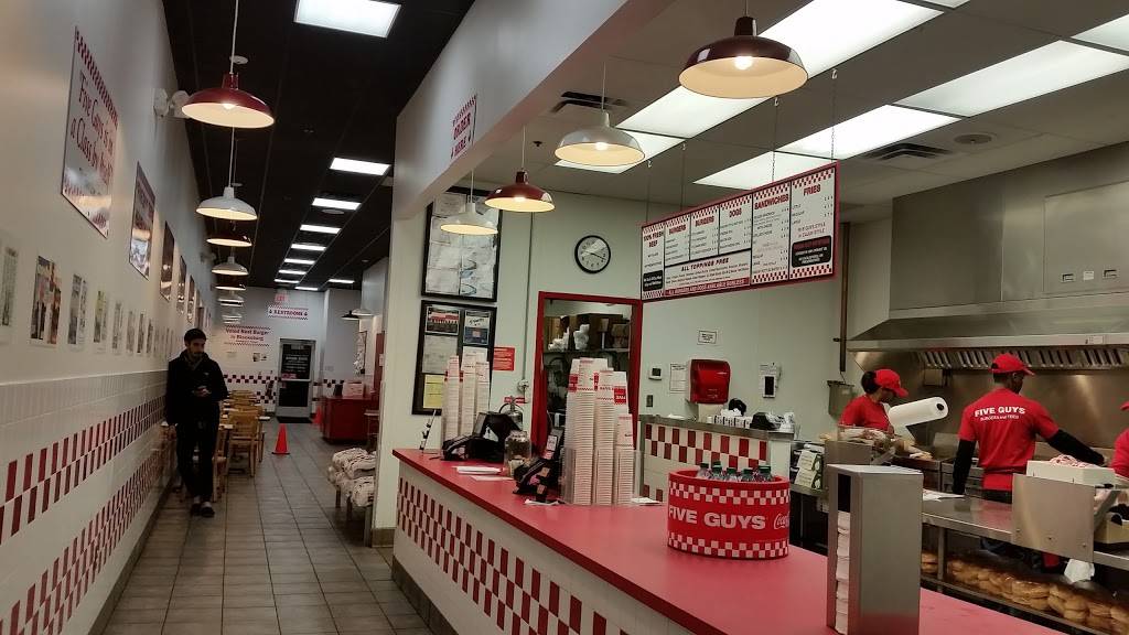 Five Guys | meal takeaway | 2020 West End Ave, Nashville, TN 37203, USA | 6153203678 OR +1 615-320-3678