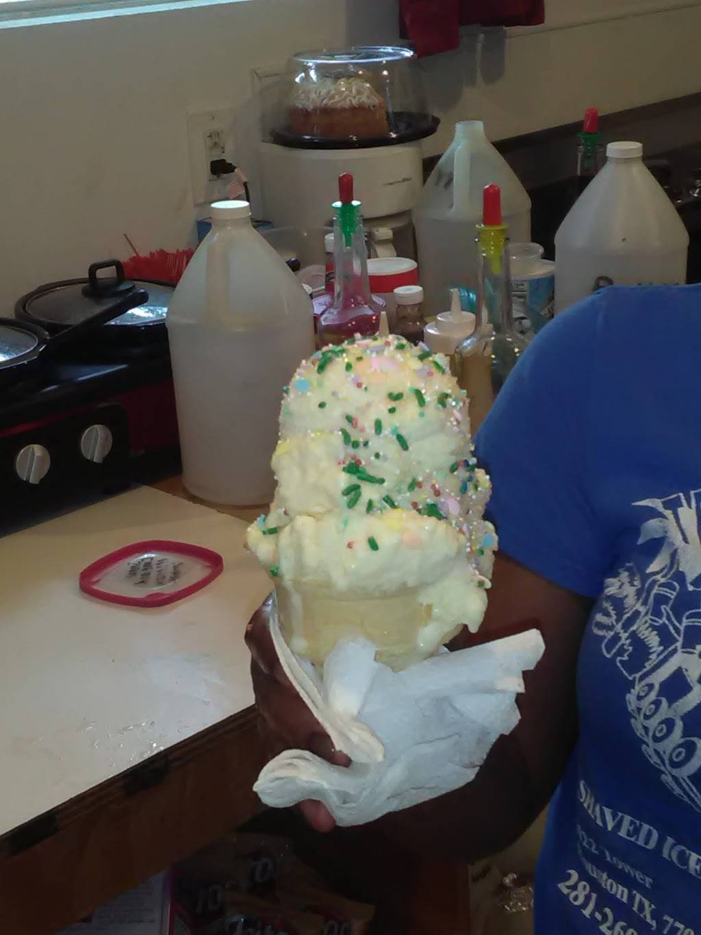 Tropical Express | restaurant | 8022 Tower St, Houston, TX 77088, USA | 2812600134 OR +1 281-260-0134