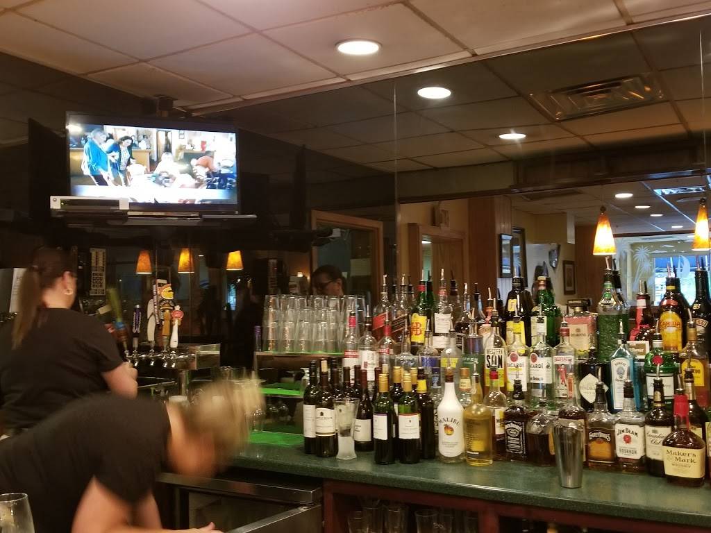 BARNACLE BILLS SEAFOOD HOUSE | restaurant | Holiday Inn St. Augustine - Historic, 1302 N Ponce De Leon Blvd, St. Augustine, FL 32084, USA | 9044942100 OR +1 904-494-2100