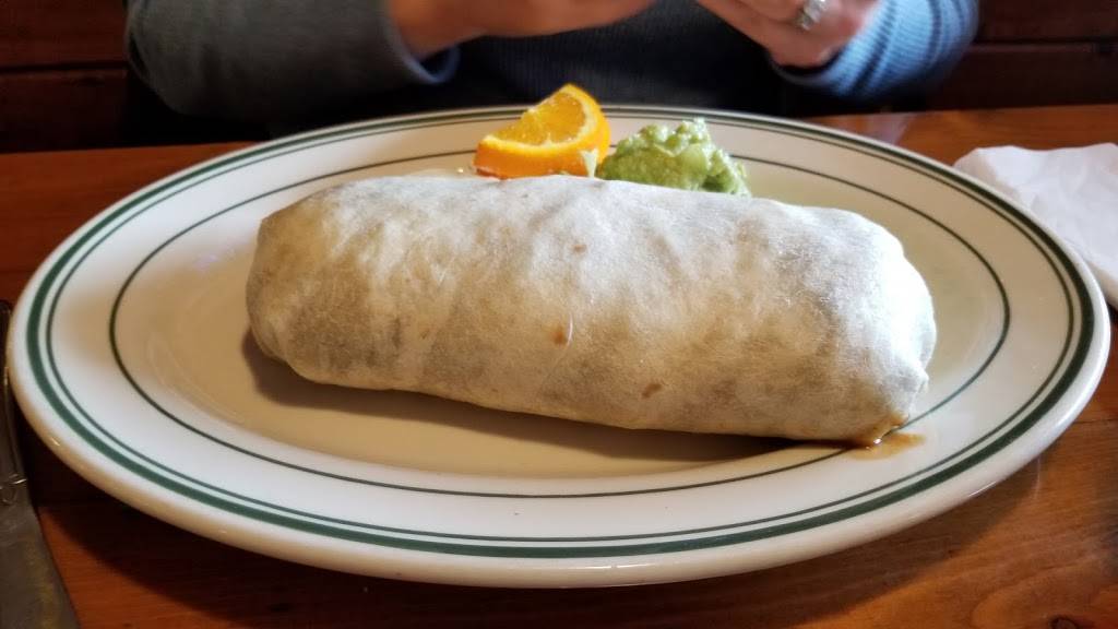 Los Tres Chiles | restaurant | 2765 Yulupa Ave, Santa Rosa, CA 95405, USA | 7073045724 OR +1 707-304-5724