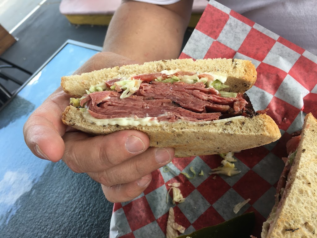 Knuckle Sandwich and Catering | restaurant | 475 S Volusia Ave, Orange City, FL 32763, USA | 3864737560 OR +1 386-473-7560