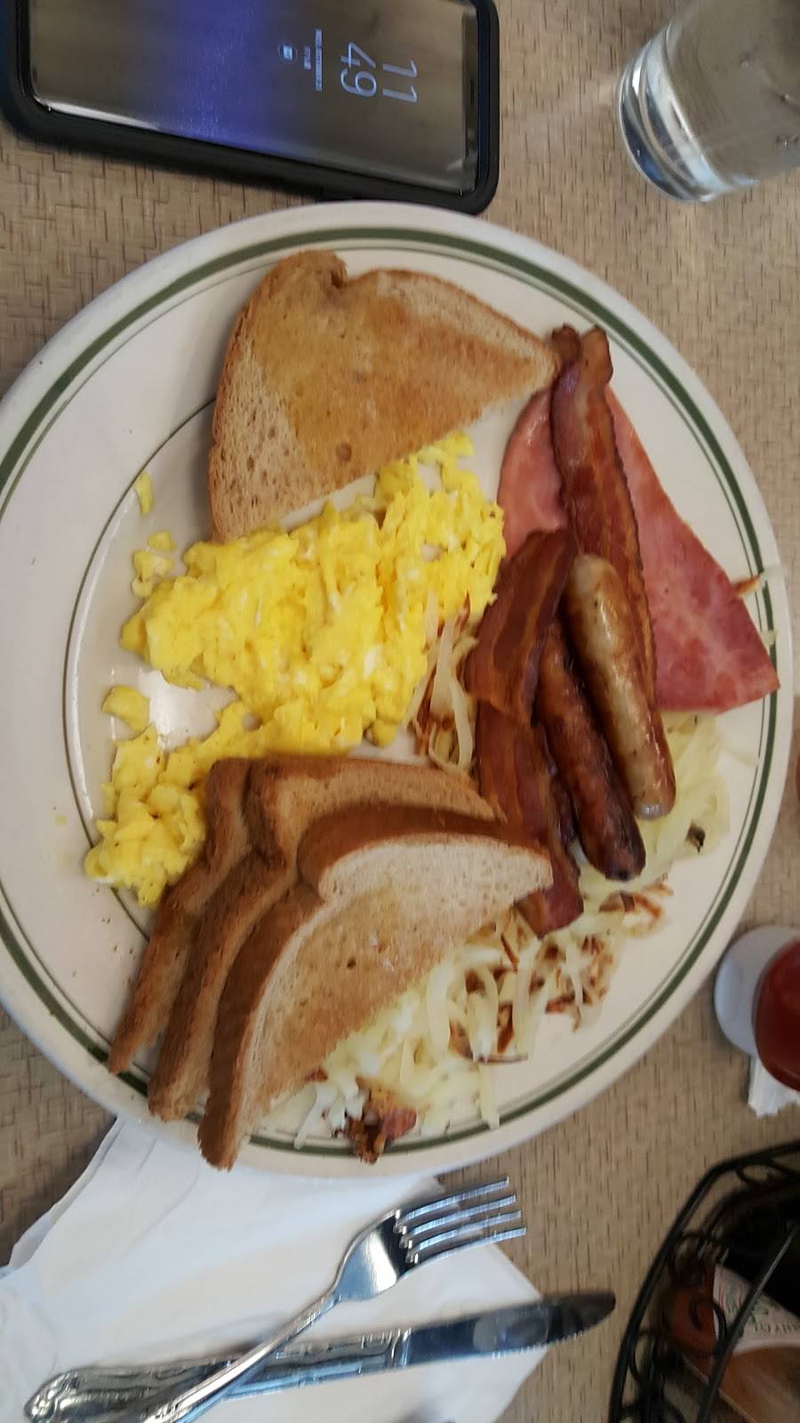 Red Olive Restaurant - Warren | restaurant | 8369 Twelve Mile Rd, Warren, MI 48093, USA | 5868066330 OR +1 586-806-6330