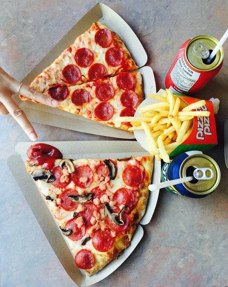 Pizza Pizza | restaurant | 22216 Bloomfield Road Hwy 401/Exit 81, Chatham-Kent, ON N7M 5J6, Canada | 5193581111 OR +1 519-358-1111