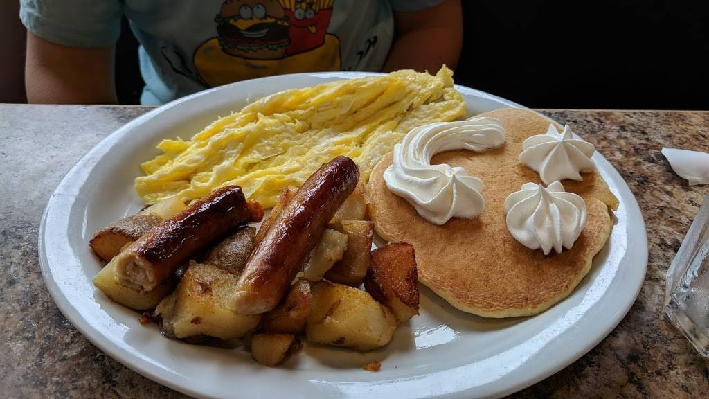 FlapJacks Barrie | restaurant | 490 Mapleview Dr W, Barrie, ON L4N 6C3, Canada | 7055038008 OR +1 705-503-8008