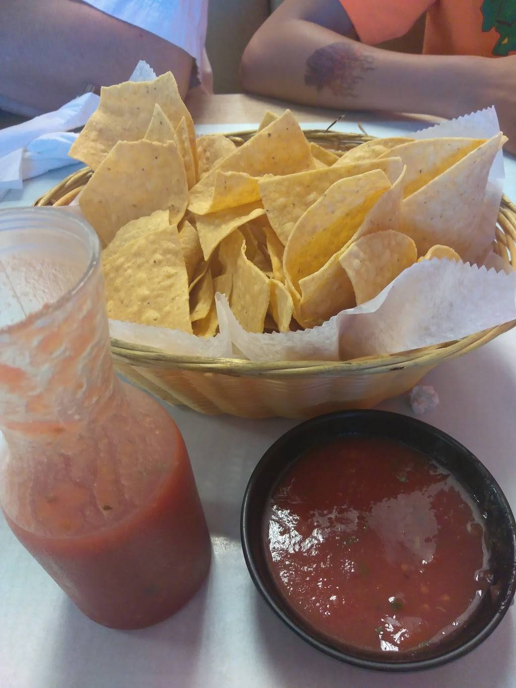 El Gallo Mexican Restaurant And Cantina | restaurant | 3501 SW Topeka Blvd, Topeka, KS 66611, USA | 7852669420 OR +1 785-266-9420