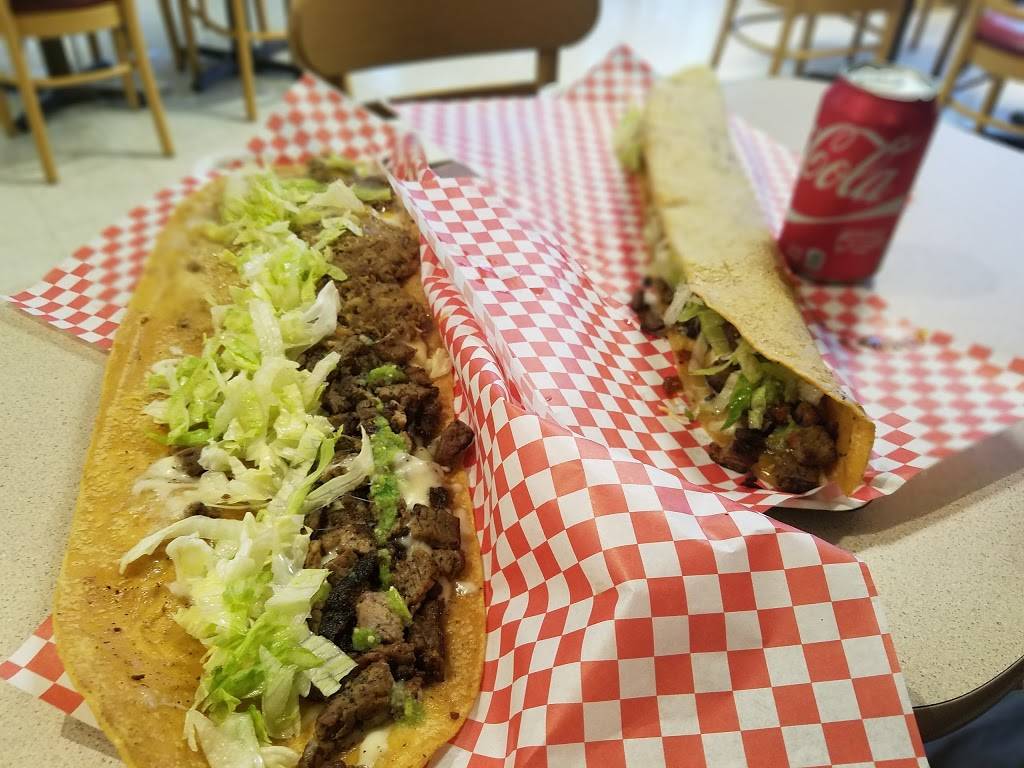 Machetes Big Quesadillas | restaurant | 4636 S Cicero Ave, Chicago, IL 60638, USA | 7733061923 OR +1 773-306-1923