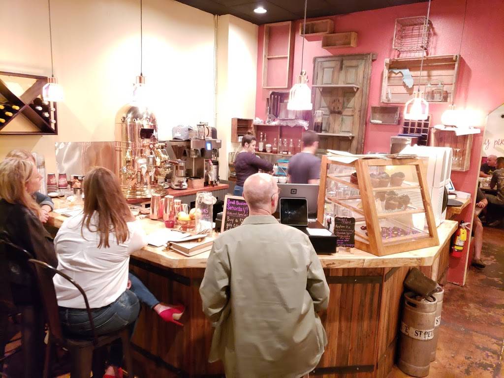 Beans & Barlour | restaurant | 538 1st Ave N, St. Petersburg, FL 33701, USA | 7274404540 OR +1 727-440-4540