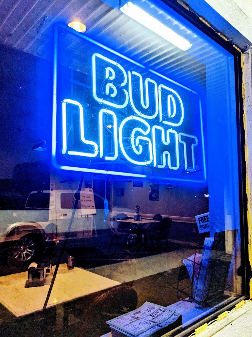 High Seas Lounge | restaurant | 7000 FL-544, Winter Haven, FL 33881, USA | 8632992233 OR +1 863-299-2233