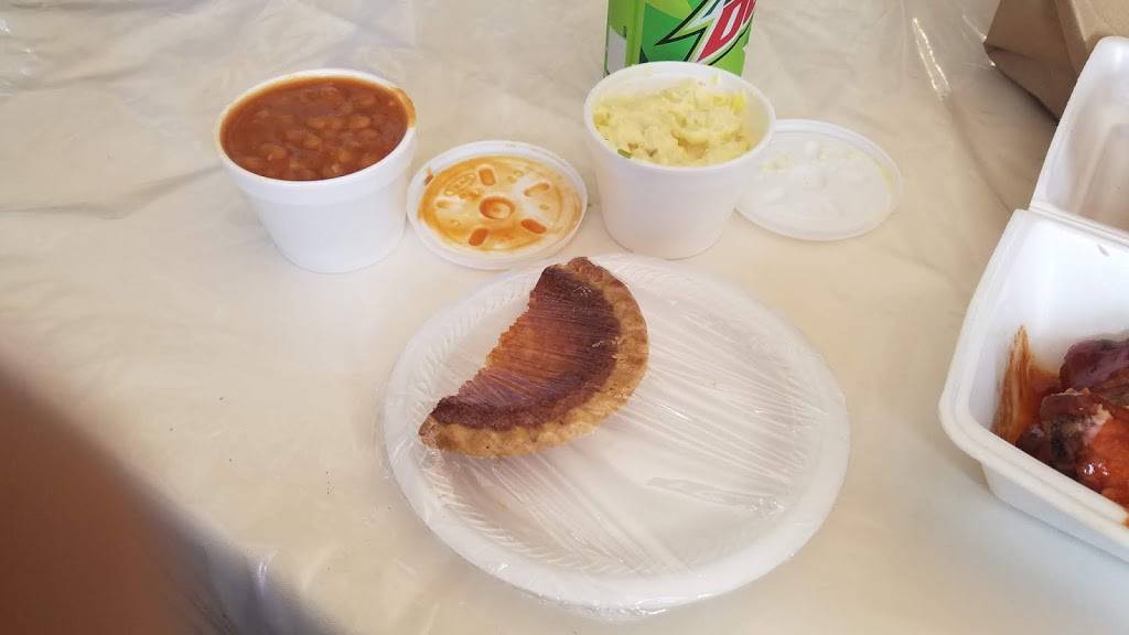 Stutts House of Barbeque | restaurant | 2021 E Apache St, Tulsa, OK 74110, USA | 9184282355 OR +1 918-428-2355