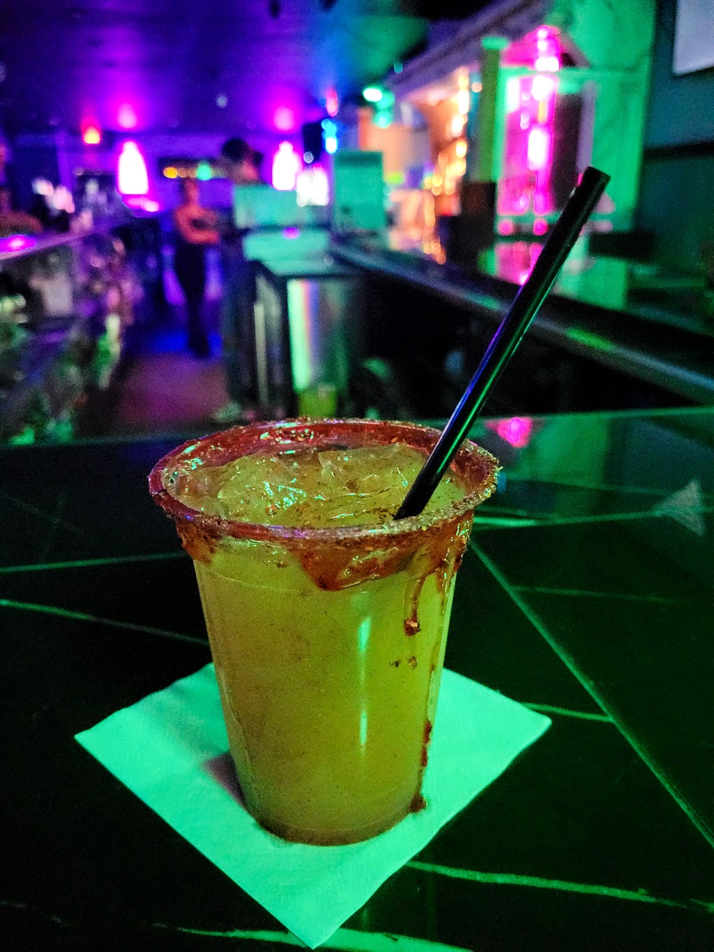 Social Pub Inc | restaurant | 37895 N Sheridan Rd, Beach Park, IL 60087, USA | 8477040684 OR +1 847-704-0684