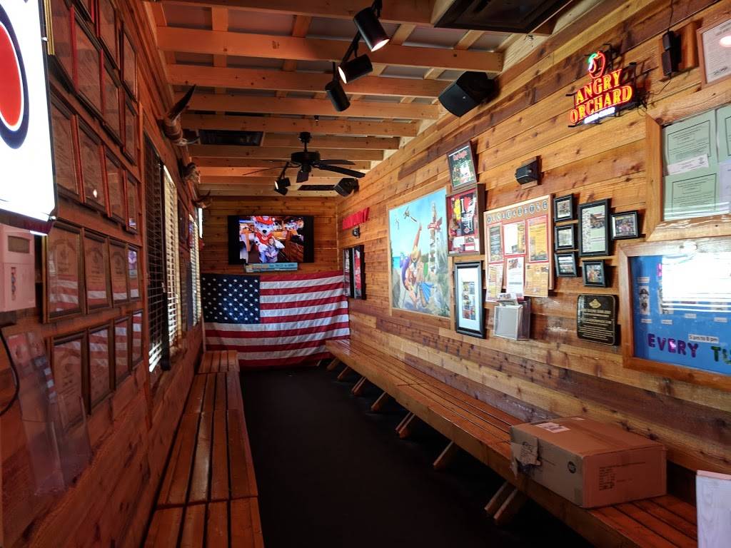 Texas Roadhouse | restaurant | 39 Dowling Village Boulevard, North Smithfield, RI 02896, USA | 4017667427 OR +1 401-766-7427