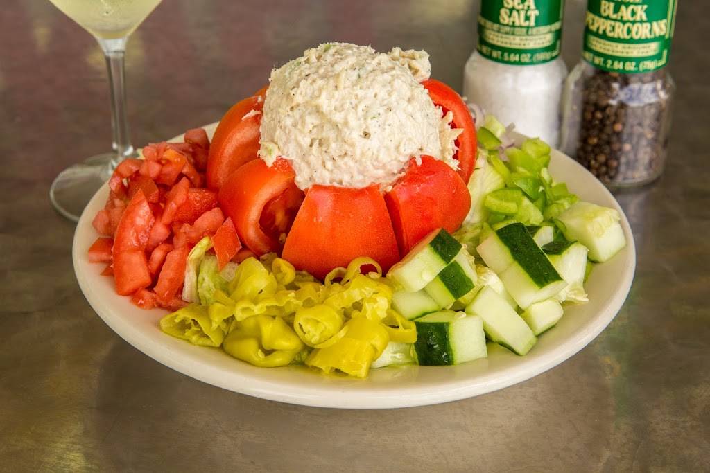 Corned Beef Corner | cafe | 4040 Park St N, St. Petersburg, FL 33709, USA | 7273473921 OR +1 727-347-3921