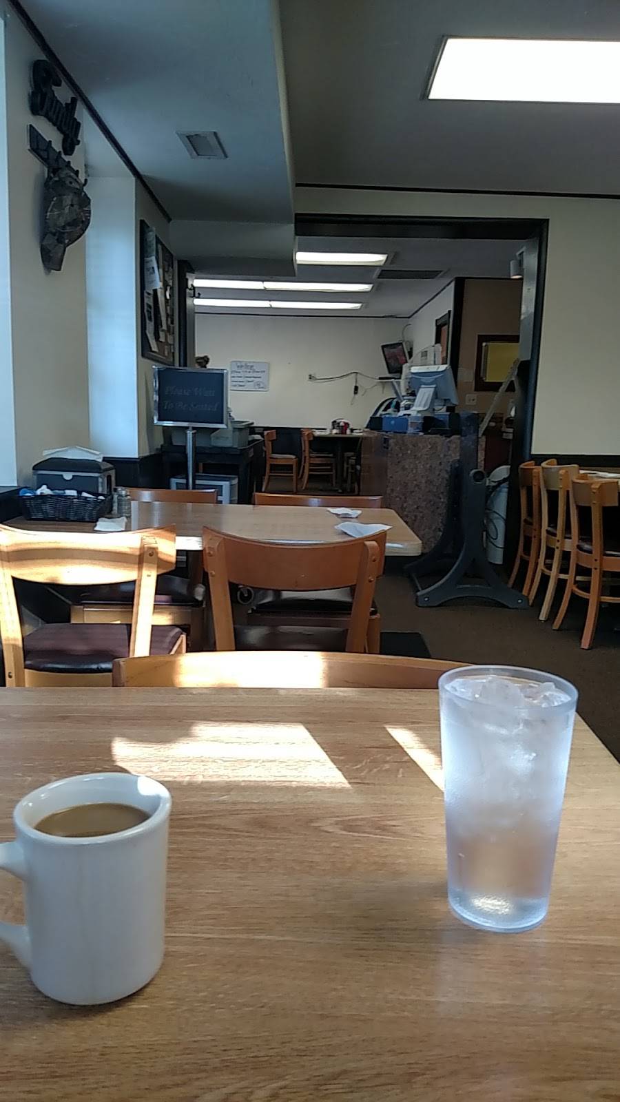 Hometown Eatery | bakery | 700 Liberty Ave, West College Corner, IN 47003, USA | 7657323830 OR +1 765-732-3830