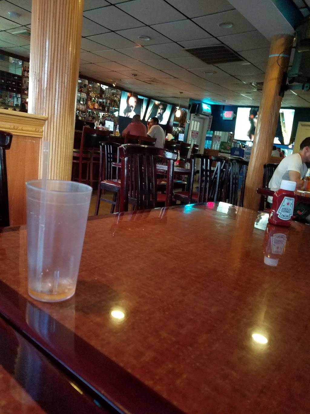 Guanachapis Bar N Grill | restaurant | 154 River St, Waltham, MA 02453, USA | 7818913535 OR +1 781-891-3535