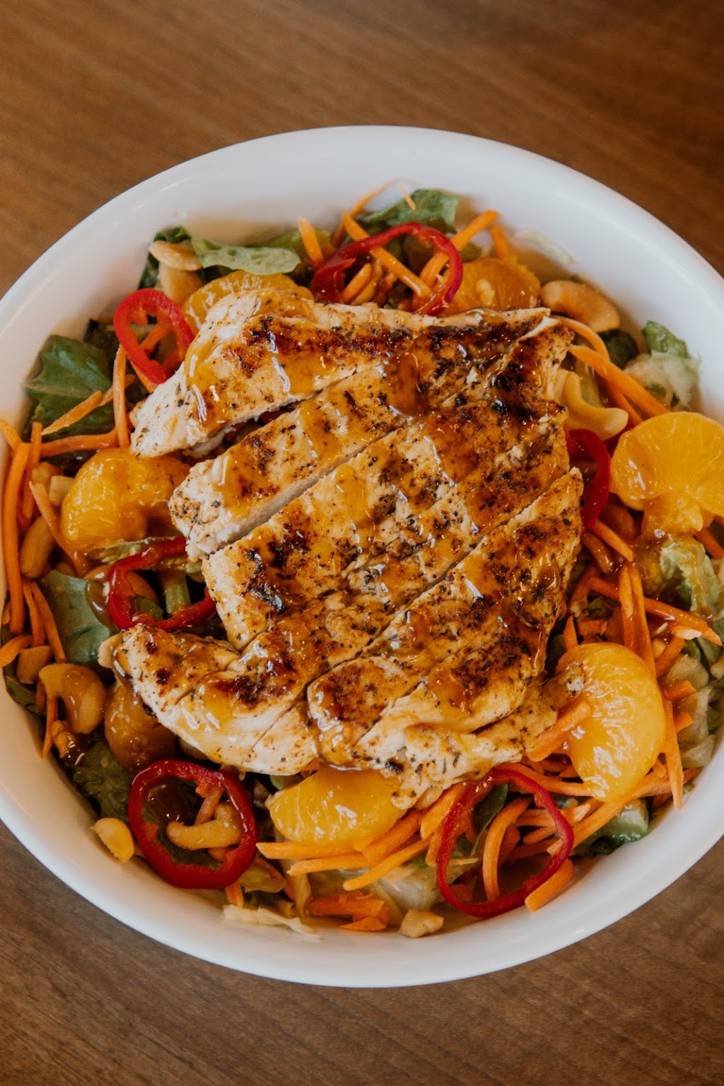 Super Chix Fort Mill | restaurant | 810 Brayden Pkwy Suite 101, Fort Mill, SC 29708, USA | 8035009244 OR +1 803-500-9244