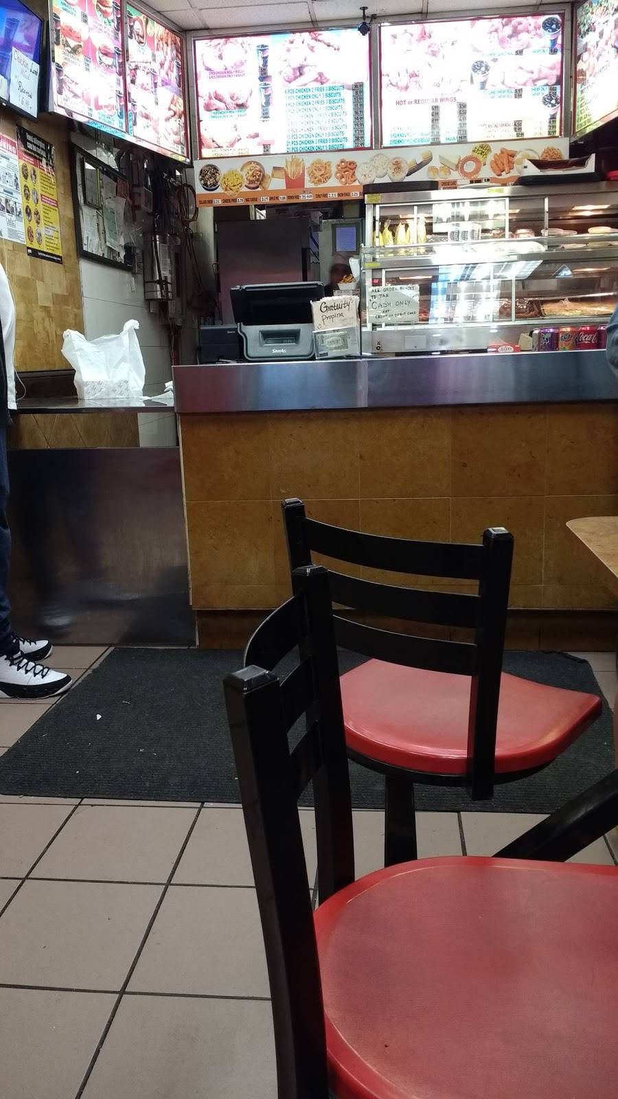 Kennedy Chicken & Sandwichs | restaurant | 707 Lydig Ave, Bronx, NY 10462, USA | 7188231341 OR +1 718-823-1341