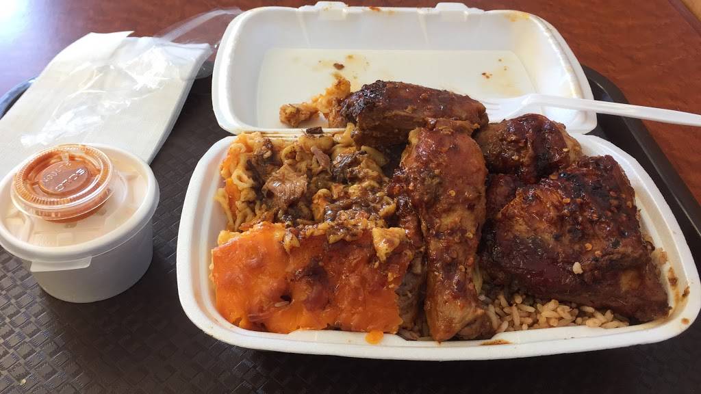 Ninas Tropical Island Caribbean Restaurant | restaurant | 20 Rivermede Rd, Concord, ON L4K 3N3, Canada | 9056698301 OR +1 905-669-8301