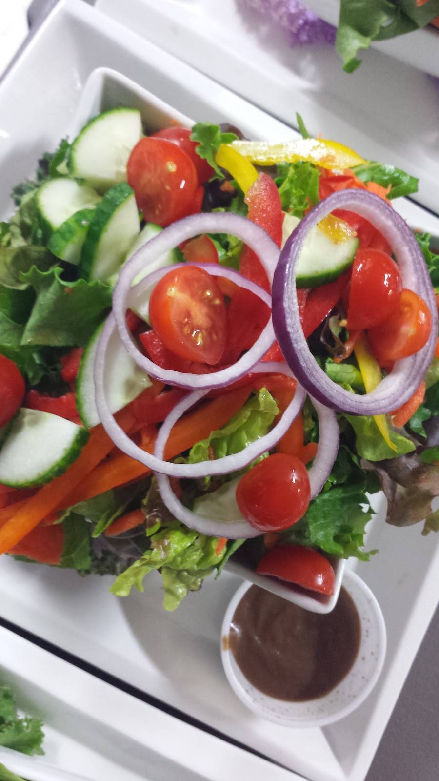 Noahs Inn | restaurant | 527 Mill St, Neustadt, ON N0G 2M0, Canada | 5197995383 OR +1 519-799-5383