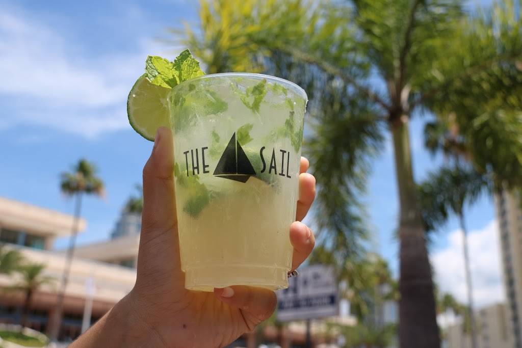 Big Ray’s Fish Camp Riverwalk | restaurant | 333 S Franklin St, Tampa, FL 33602, USA | 8132747778 OR +1 813-274-7778