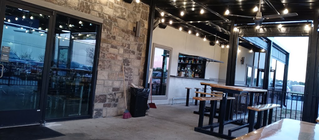 El Viejón Seafood Restaurant | restaurant | 902 W Pioneer Pkwy, Grand Prairie, TX 75051, USA | 2145338575 OR +1 214-533-8575