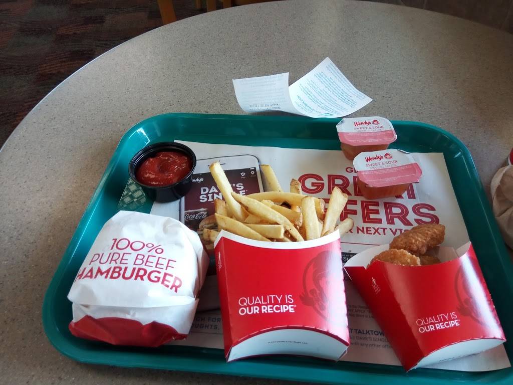 Wendys | restaurant | 4815 N Pima Rd, Scottsdale, AZ 85251, USA | 4809451445 OR +1 480-945-1445