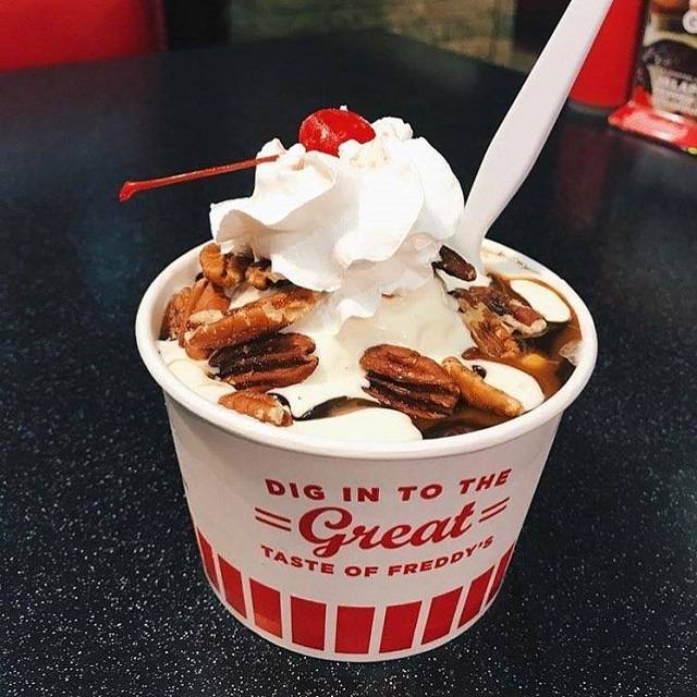Freddys Frozen Custard & Steakburgers | restaurant | 1360 Ernest W Barrett Pkwy NW, Kennesaw, GA 30152, USA | 4702600017 OR +1 470-260-0017