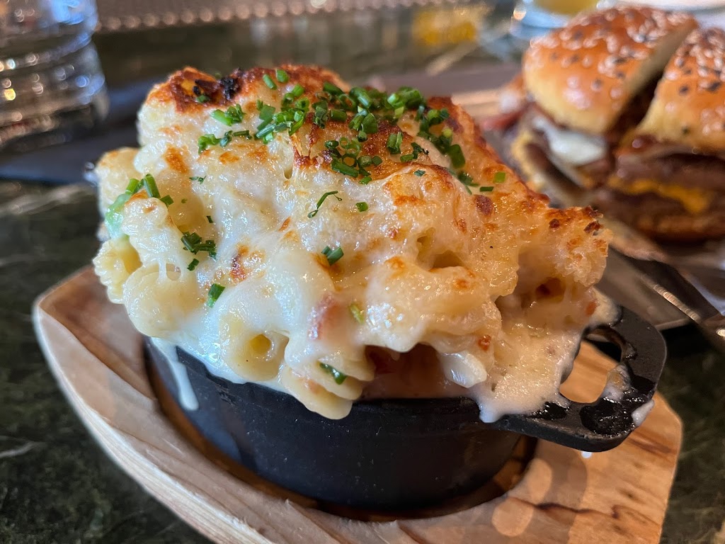 Gretel | restaurant | 2833 W Armitage Ave, Chicago, IL 60647, USA | 7737703427 OR +1 773-770-3427