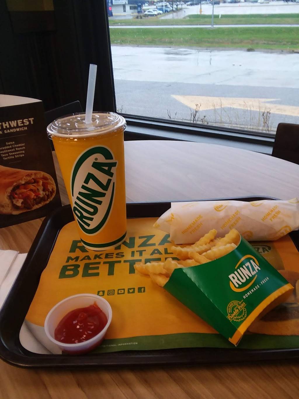 Runza Restaurant | restaurant | 816 Galvin Rd S, Bellevue, NE 68005, USA | 4022920267 OR +1 402-292-0267