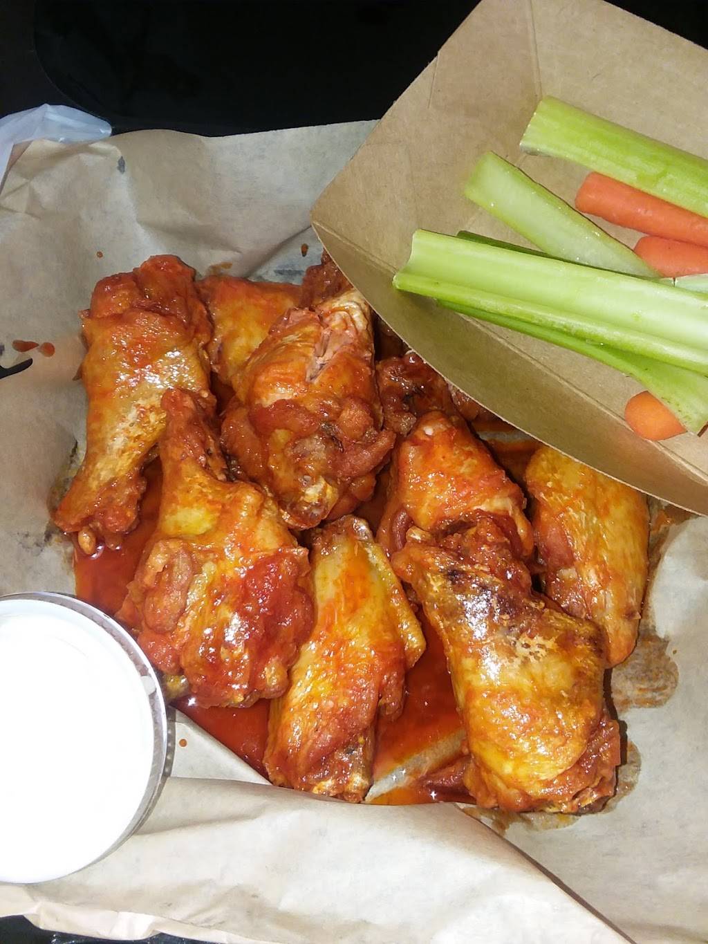 Rocket Wings | restaurant | 380 N Hwy 123 Bypass, Seguin, TX 78155, USA | 8303799464 OR +1 830-379-9464