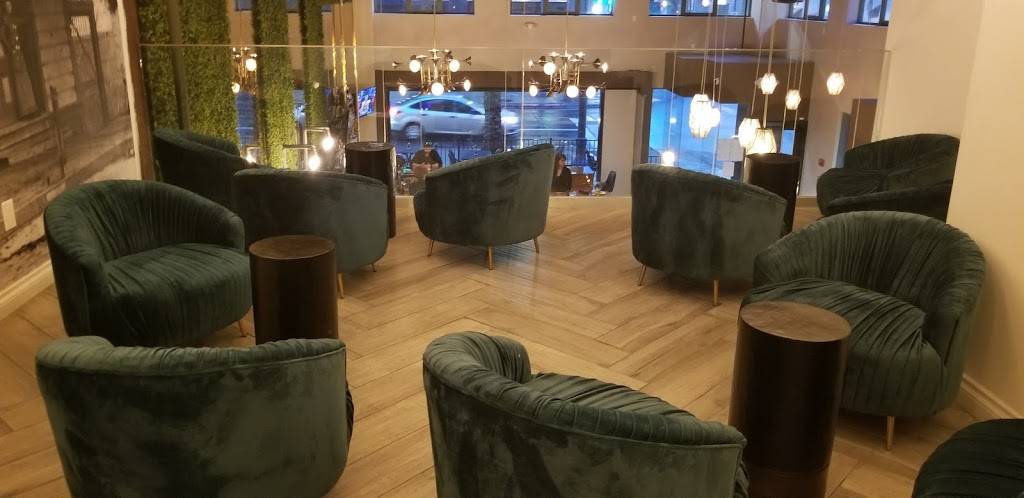 Shannons Carvery | restaurant | 201 Pine Ave, Long Beach, CA 90802, USA | 5623175237 OR +1 562-317-5237