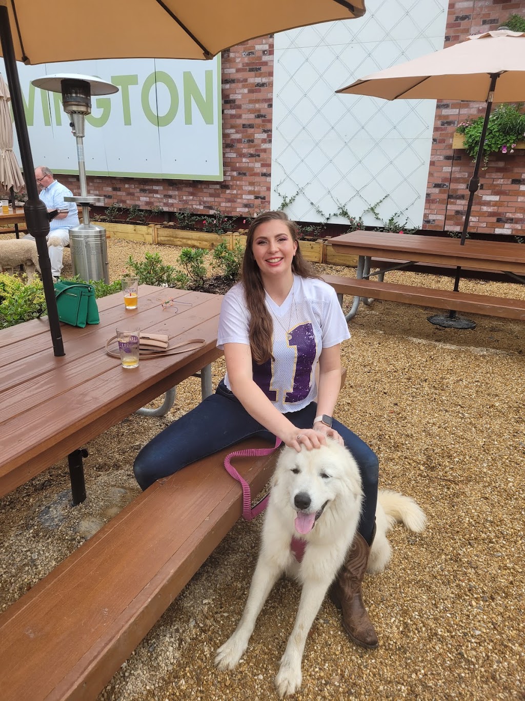 Covington Beer Garden | restaurant | 436 N New Hampshire St, Covington, LA 70433, USA | 9853277570 OR +1 985-327-7570