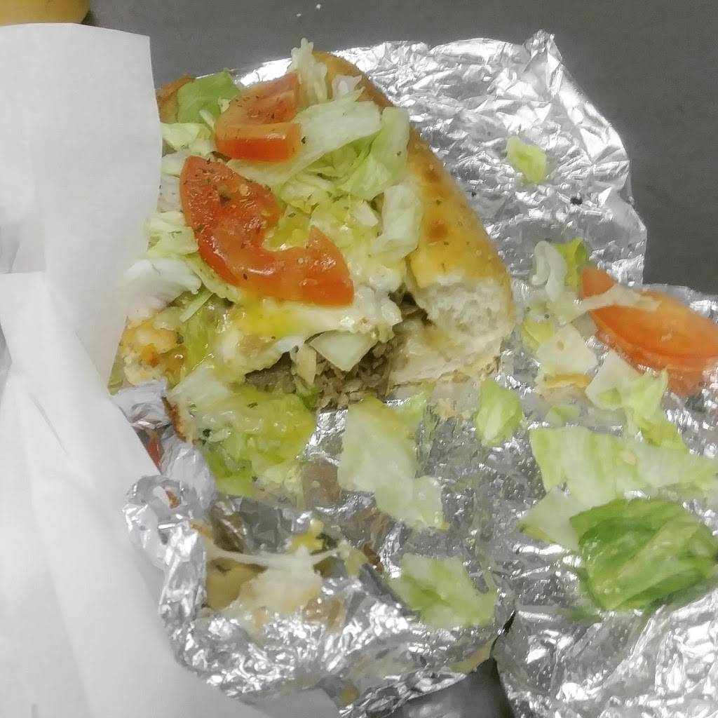 Toarminas Pizza | restaurant | 19562-19598 Joy Rd, Detroit, MI 48228, USA | 3132702424 OR +1 313-270-2424