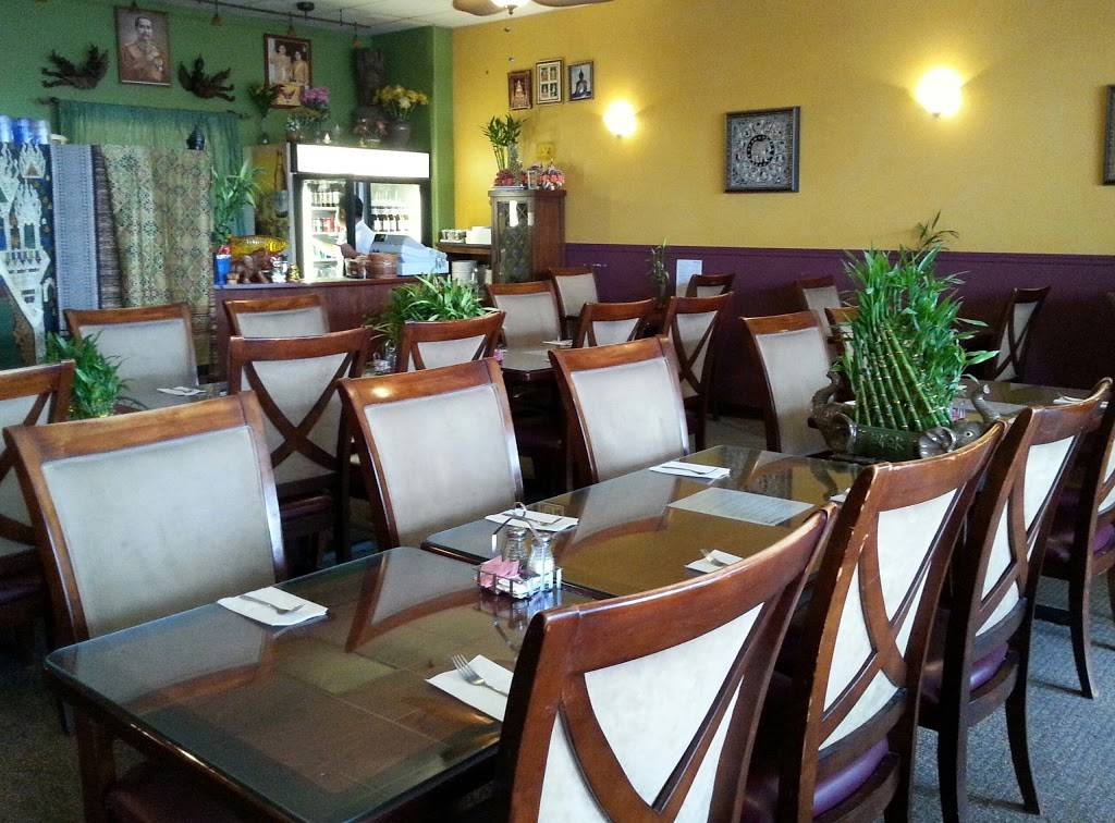 Thai Jasmine | restaurant | 1328 U.S. Hwy 395 N, Gardnerville, NV 89410, USA | 7757838625 OR +1 775-783-8625