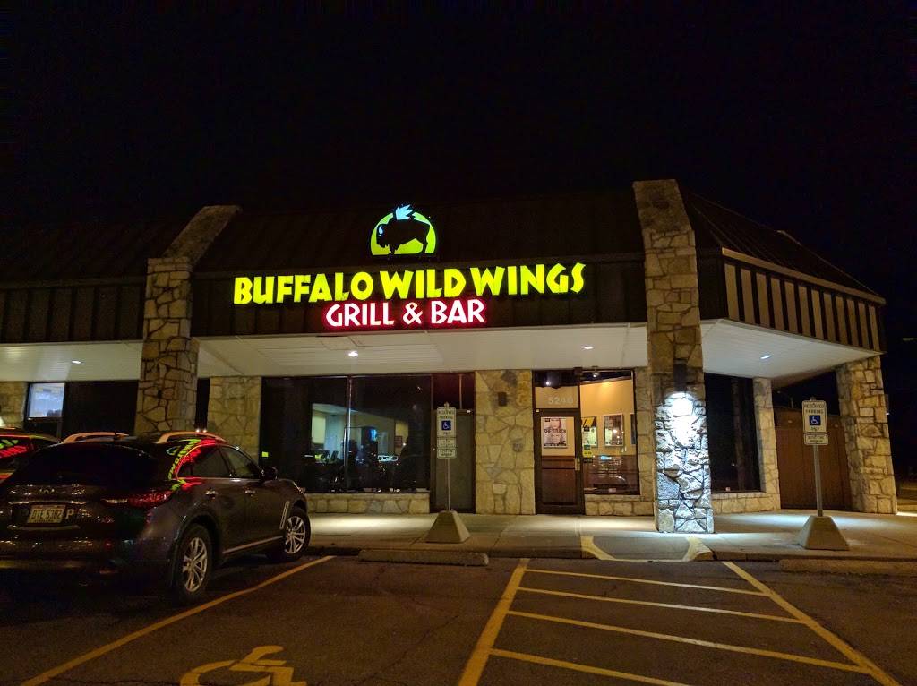 Buffalo Wild Wings | restaurant | 5240 Bethel Center Mall, Columbus, OH 43220, USA | 6144592999 OR +1 614-459-2999