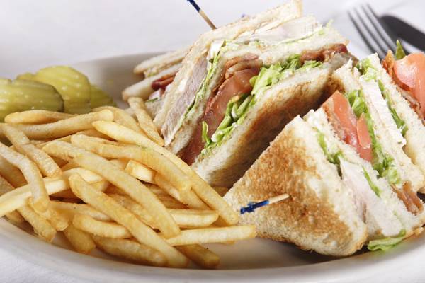 Alphies Restaurant | restaurant | 5725 Hollister Ave, Goleta, CA 93117, USA | 8056831202 OR +1 805-683-1202