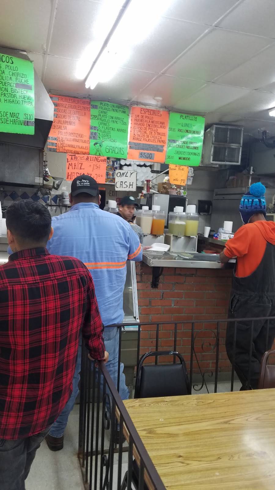 Jilbertos | restaurant | 4434 Main St, Dallas, TX 75226, USA | 2148265417 OR +1 214-826-5417