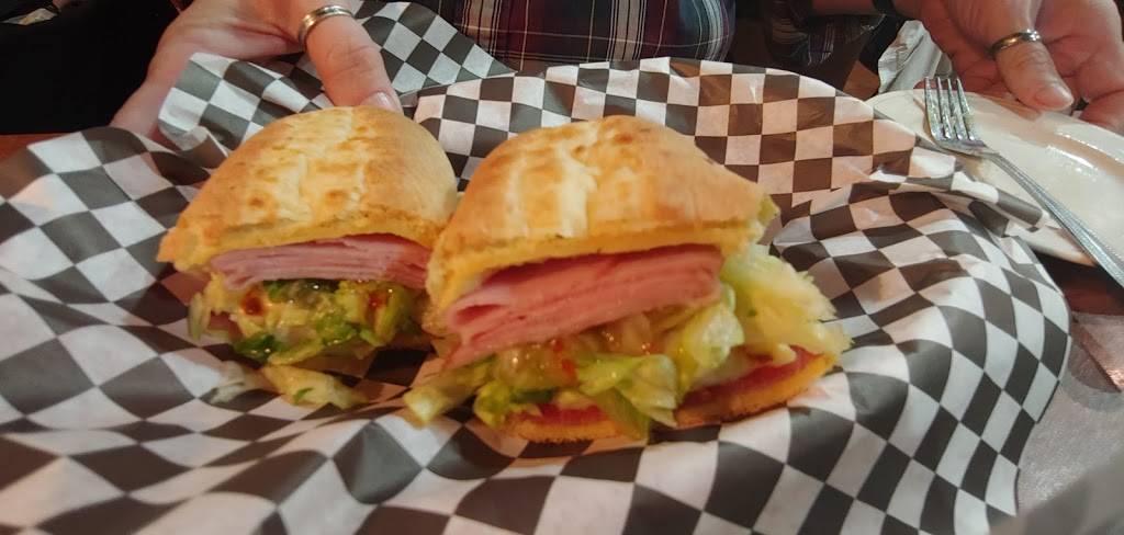 Spudleys Family Restaurant | restaurant | 2 Morningside Dr, Paola, KS 66071, USA | 9132944141 OR +1 913-294-4141