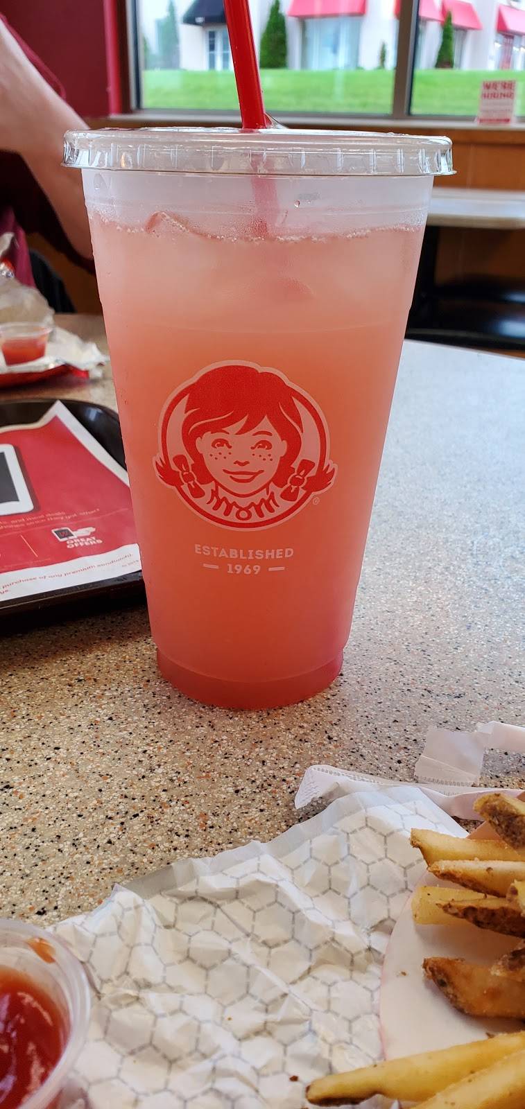 Wendys | restaurant | 306 Venture Dr, Morgantown, WV 26508, USA | 3042926493 OR +1 304-292-6493