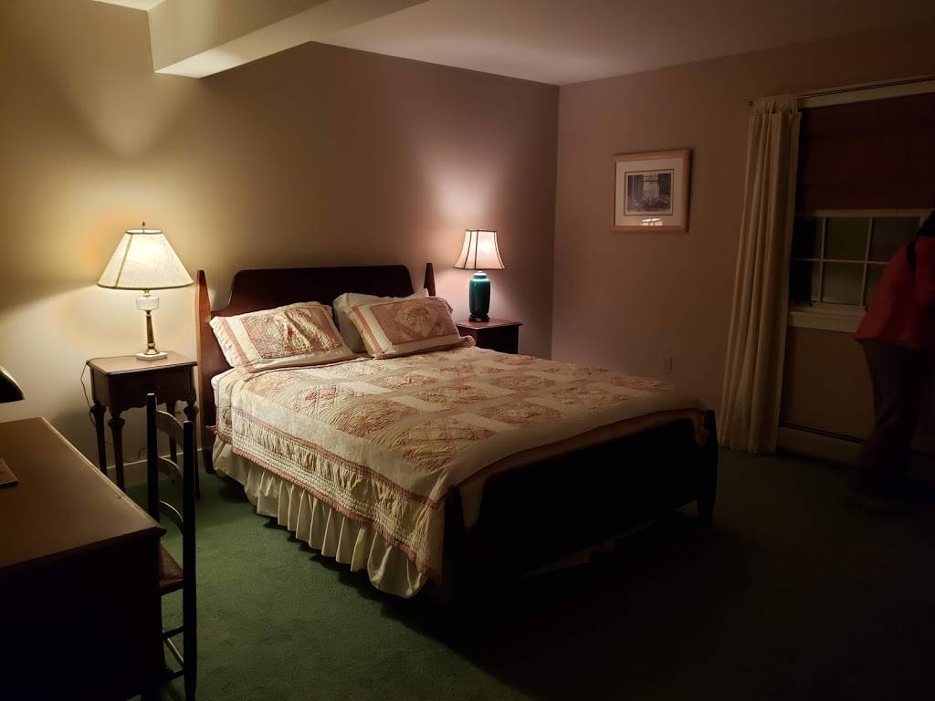 Fiddlehead Inn featuring The Rabbit Hole | restaurant | 144 Huntington Rd, Worthington, MA 01098, USA | 4132380144 OR +1 413-238-0144