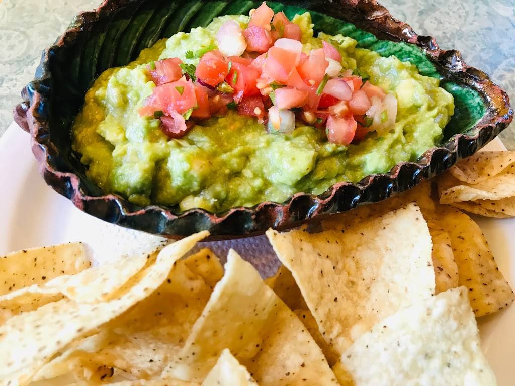 La Mexicana | restaurant | 3337 Bathurst St, North York, ON M6A 2B7, Canada | 4167839452 OR +1 416-783-9452